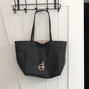 BCBG large reversible tote bag purse
